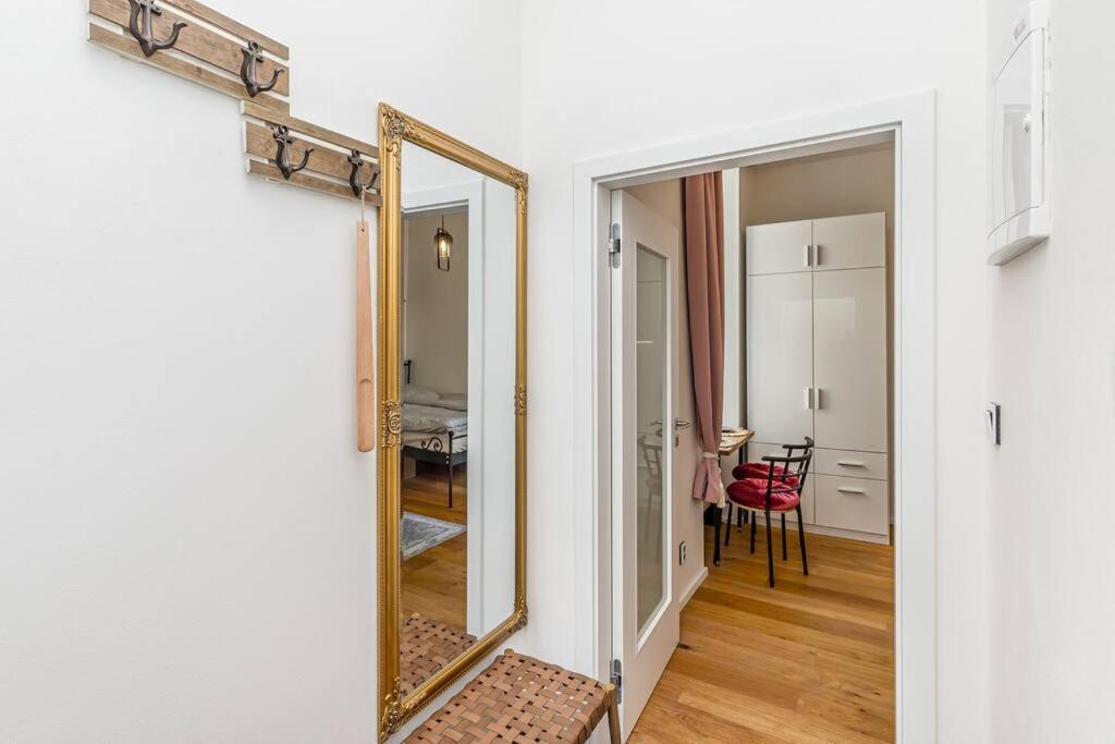 Cozy Quiet New Apartment In Karlin Square Praha Eksteriør bilde